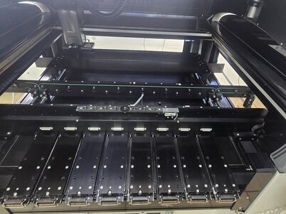 Essemtec Bestückungsautomat FLX 2020LV Essemtec Bestückungsautomat FLX 2020LV